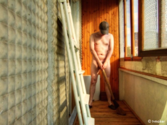 Image: Cleaning in the Nude by Vadim aka t-maker | Flickr – Photo Sharing!